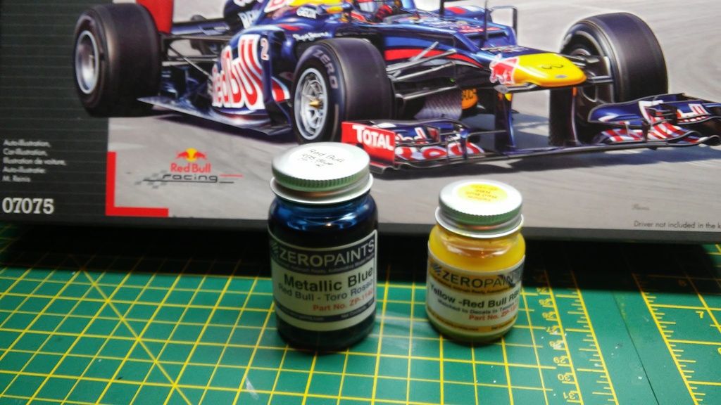 Revell 1/24 Red Bull Racing RB8 Mark Webber - International