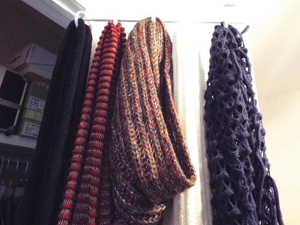 diy scarf hanger
