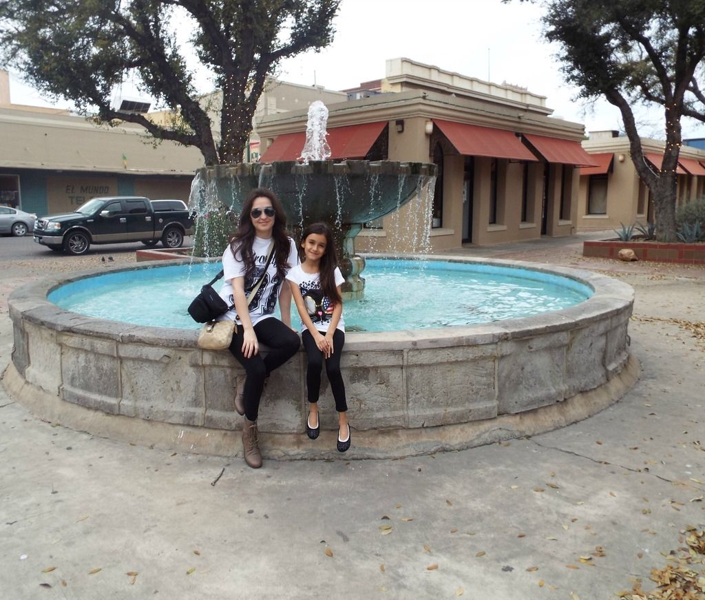 water fountain photography