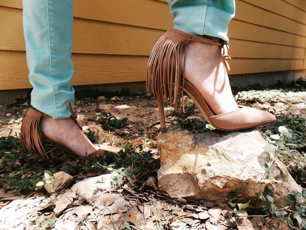 aldo nude fringe heeled lace up pumps