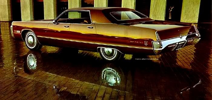 1972_Imperial_4door.jpg