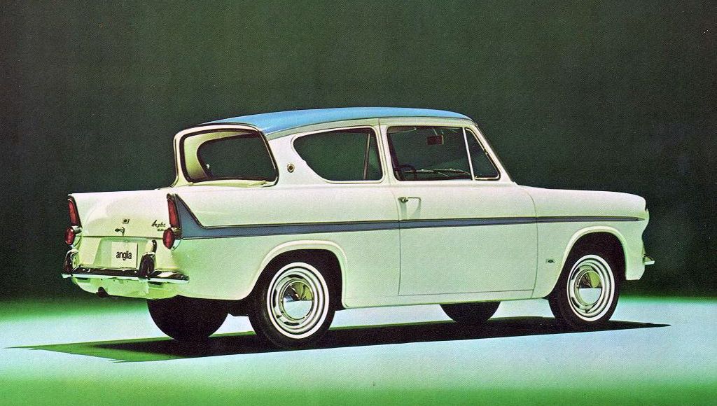 ford_anglia_2_zps45869e30.jpg