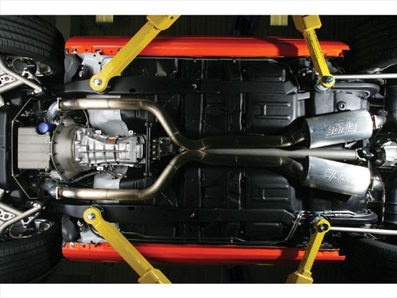 hrdp_0712_07_z1972_chevy_camaroundercarr