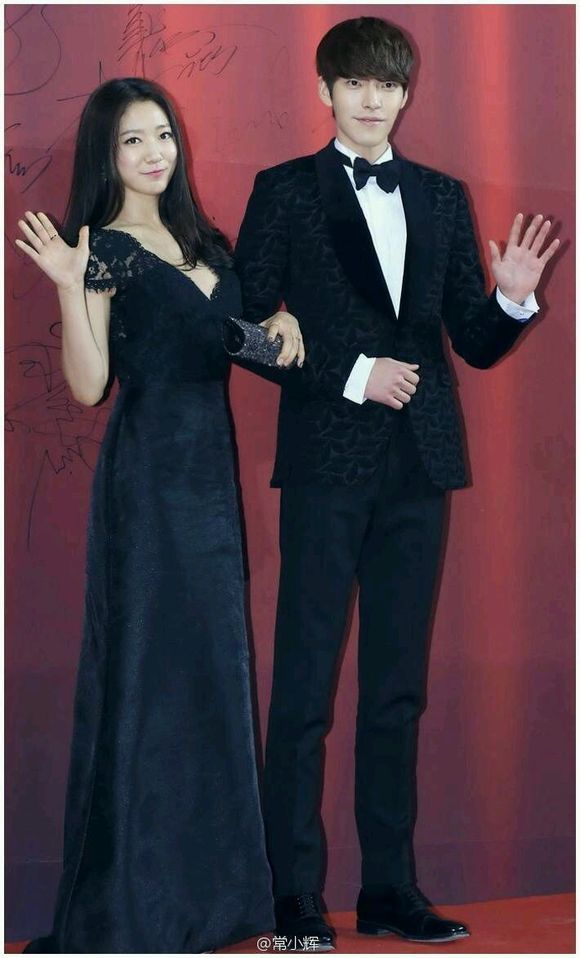 Kim Woo Bin and Park Shin Hye Represent Heirs at Chinese Domestic Drama ...