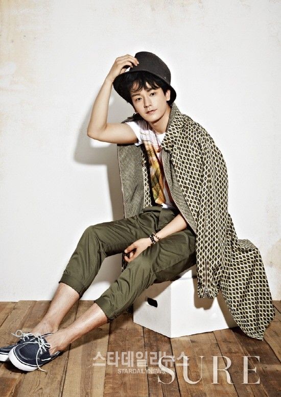 Im Joo Hwan Goes for Quirky Hipster in the June Edition of Sure ...